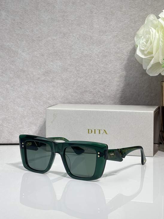 Picture of Prada Sunglasses _SKUfw79759526fw